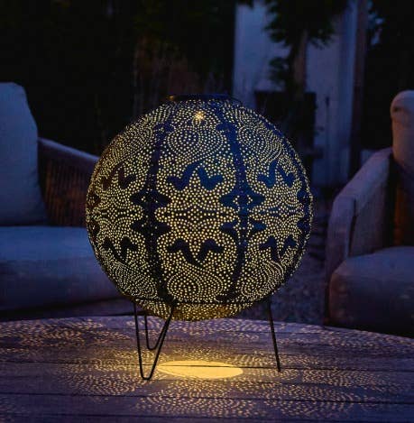 Lumina Of London AU - Wholesale Outdoor/lawn light - Outdoor LED Solar Lanterns10