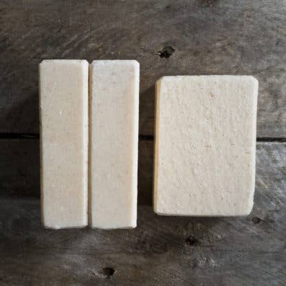 The Freckled Farm Soap Company – wholesale Tvål – Rosenträ salt getmjölk tvål (Himalayan rosa salt)2