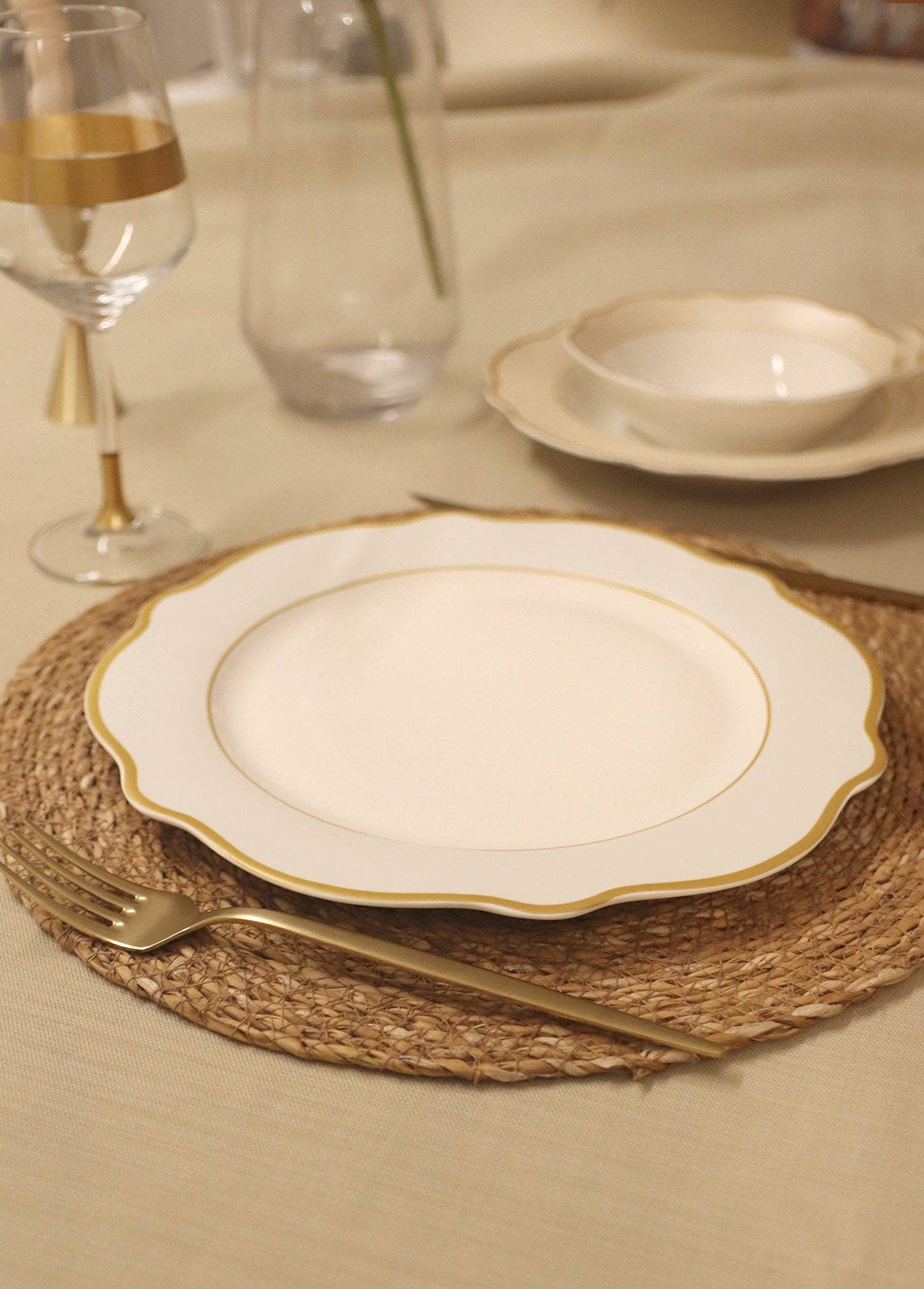 Rozi – wholesale Dinner plate – Jaswely Collection Porcelain Dinner Plates, Set of 6 (White)3