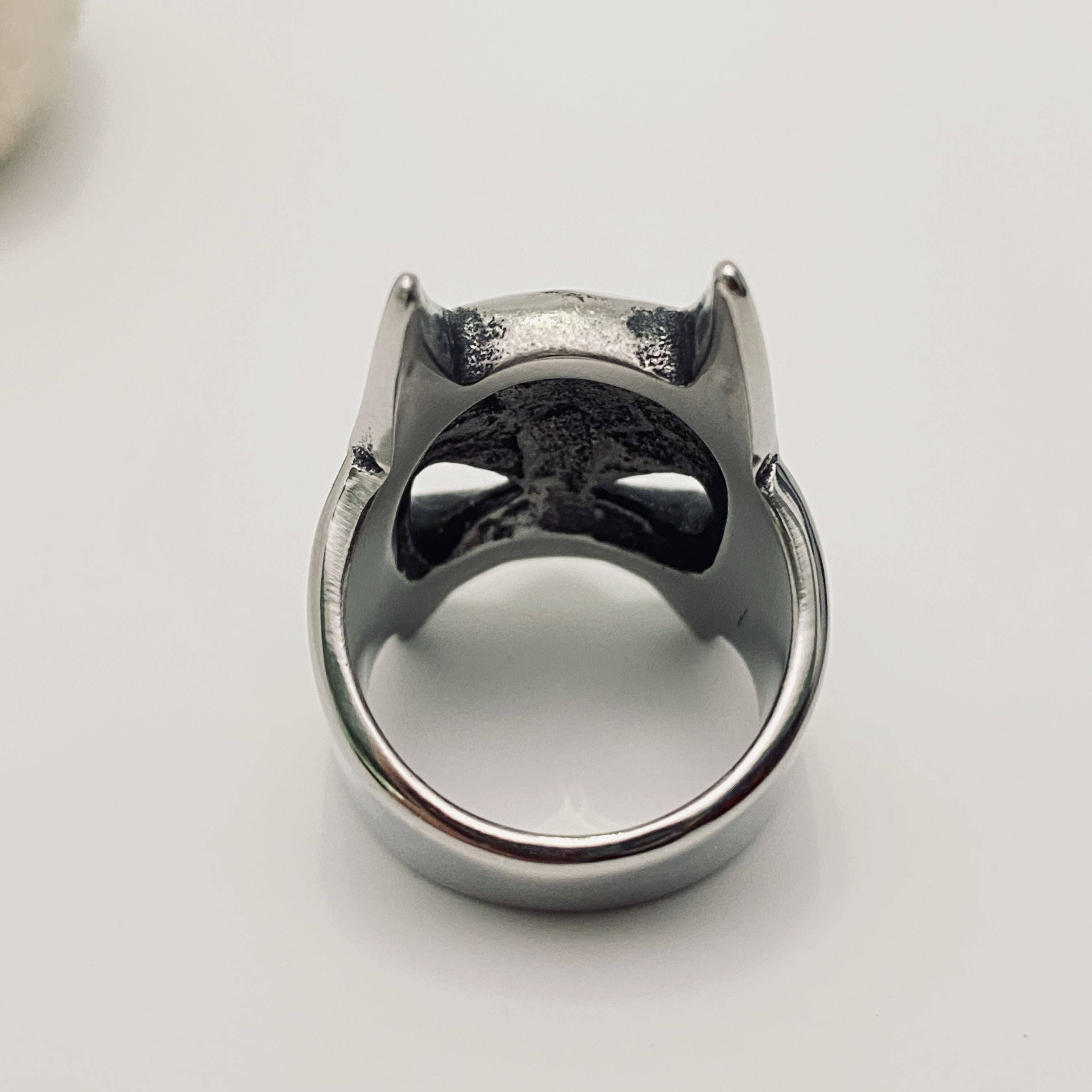 Mio Queena – Großhandel Siegelringe – Ring aus Edelstahl mit Batman-Kopf — MJ/MR3