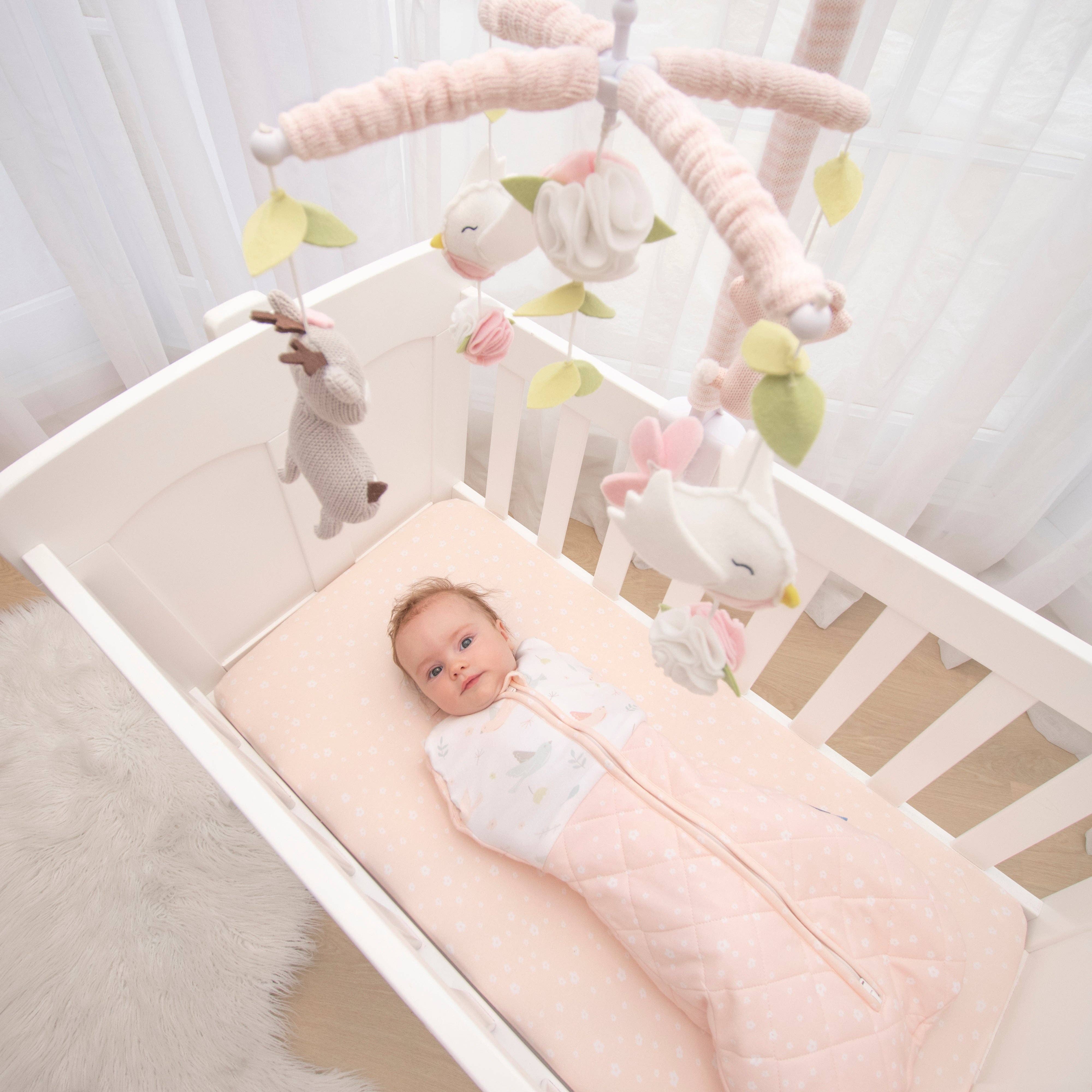 Living Textiles - Vendita all'ingrosso Giostrina culla - Giostrina Musicale Lavorata a Maglia - Uccellini Ava1