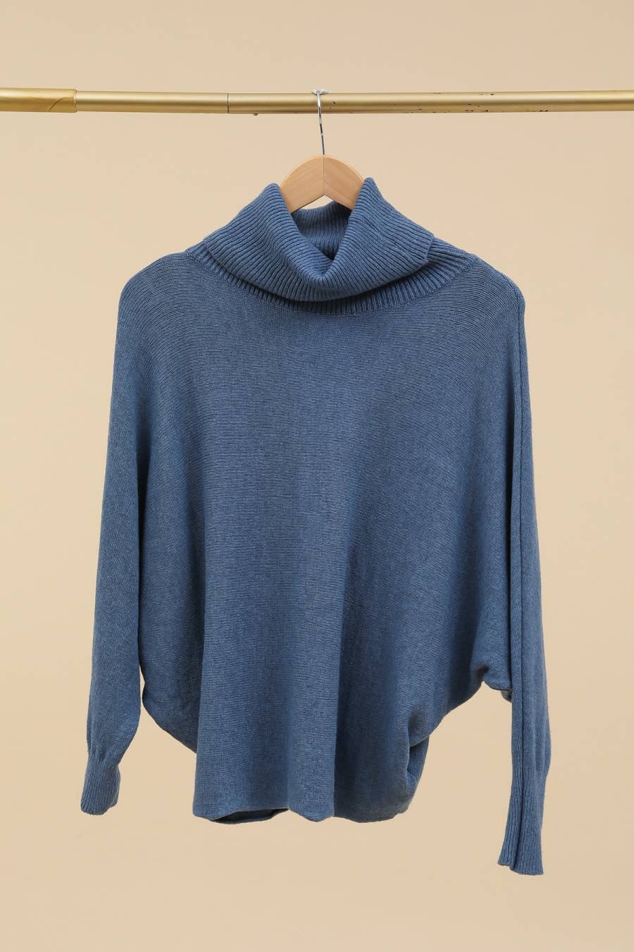 LÉA & LUC - Wholesale Knit Sweater - Women's - Turtleneck sweater REF. 614232