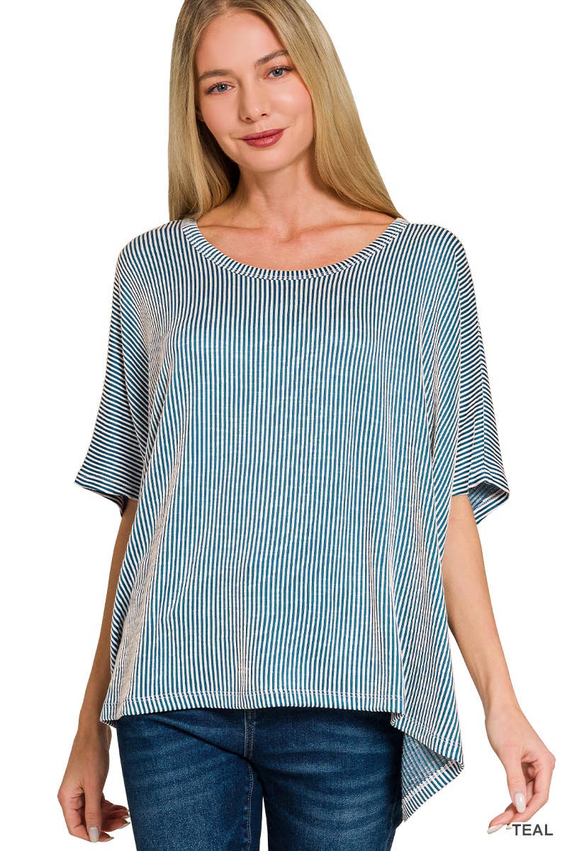 Vanilla Monkey - Wholesale Gebreide top - Dames - Oversized top met korte mouwen en geribbelde strepen2