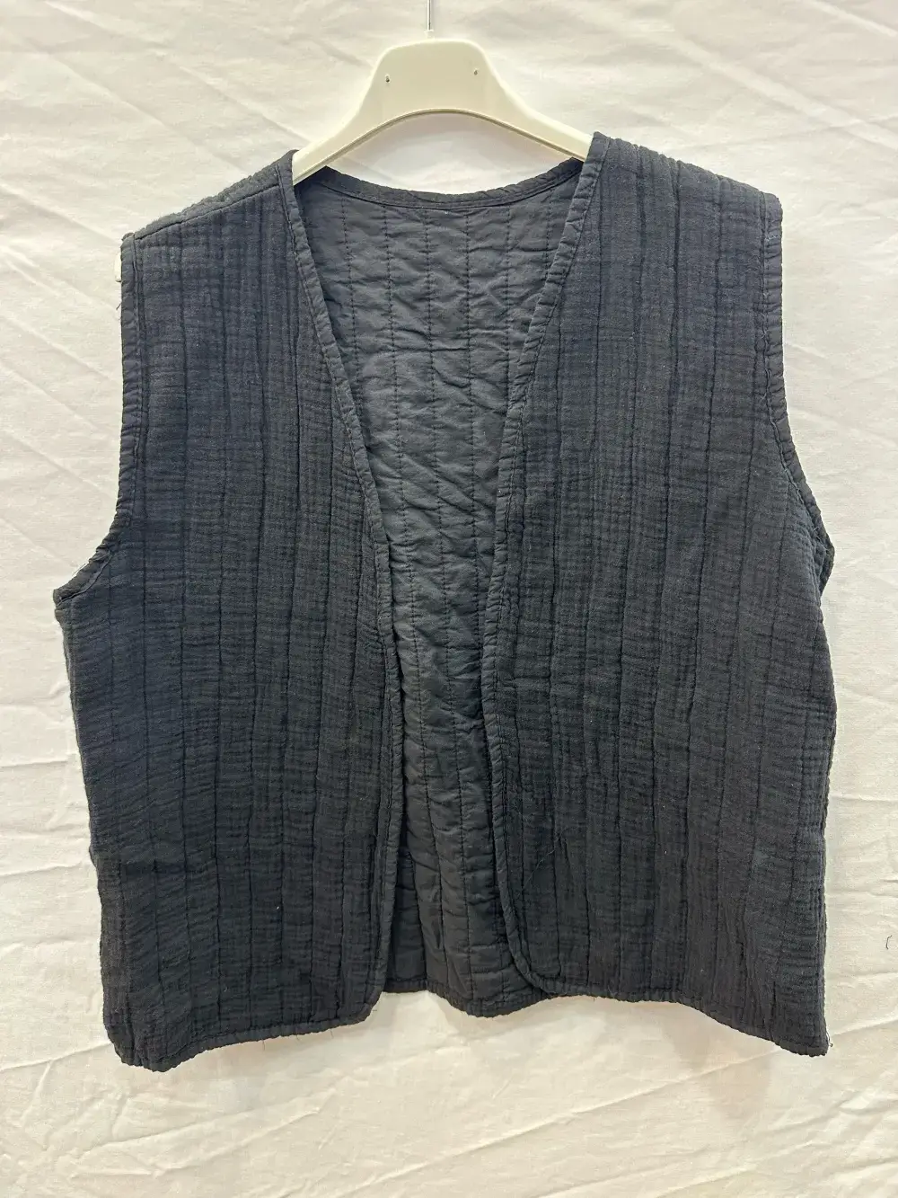 Mimi & Gogo – wholesale Outerwear Vest - Women’s – Plain quilted vest @5232_GiUniMatelasse1