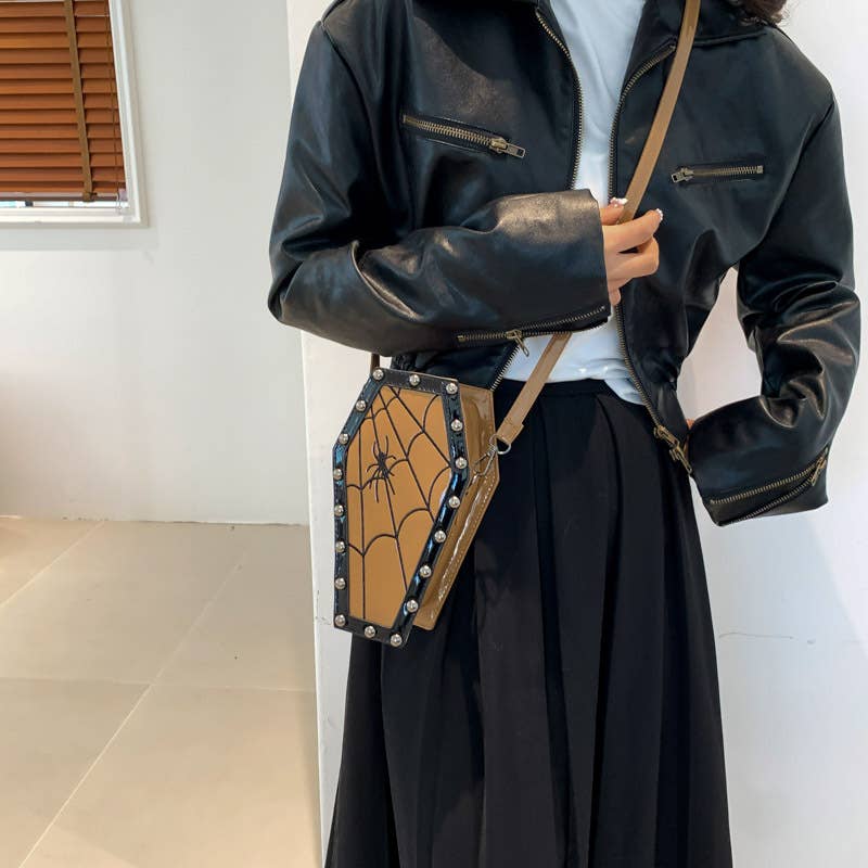 Tourtiwi – wholesale Axelväska - Dam – Spindelnät & Rosmönster Beströdda Kistformade Axelremsväskor8