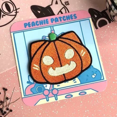 GLOW IN THE DARK PUMPKIN CAT EMBROIDERED IRON ON PATCH for wholesale by Peachie Patches