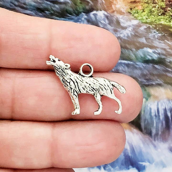 Treasure Island Jewelry - Wholesale Individual Charm/Pendant - 5 Howling Wolf Charm Silver by TIJC SP0152