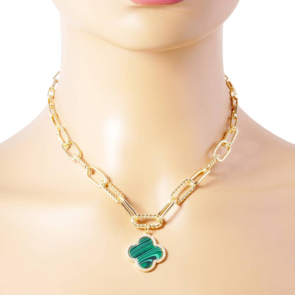 Sensibling Corp. - Wholesale Pendant/Charm Necklace - Gold Dipped Quatrefoil Pendant Paperclip Chain Necklace
4