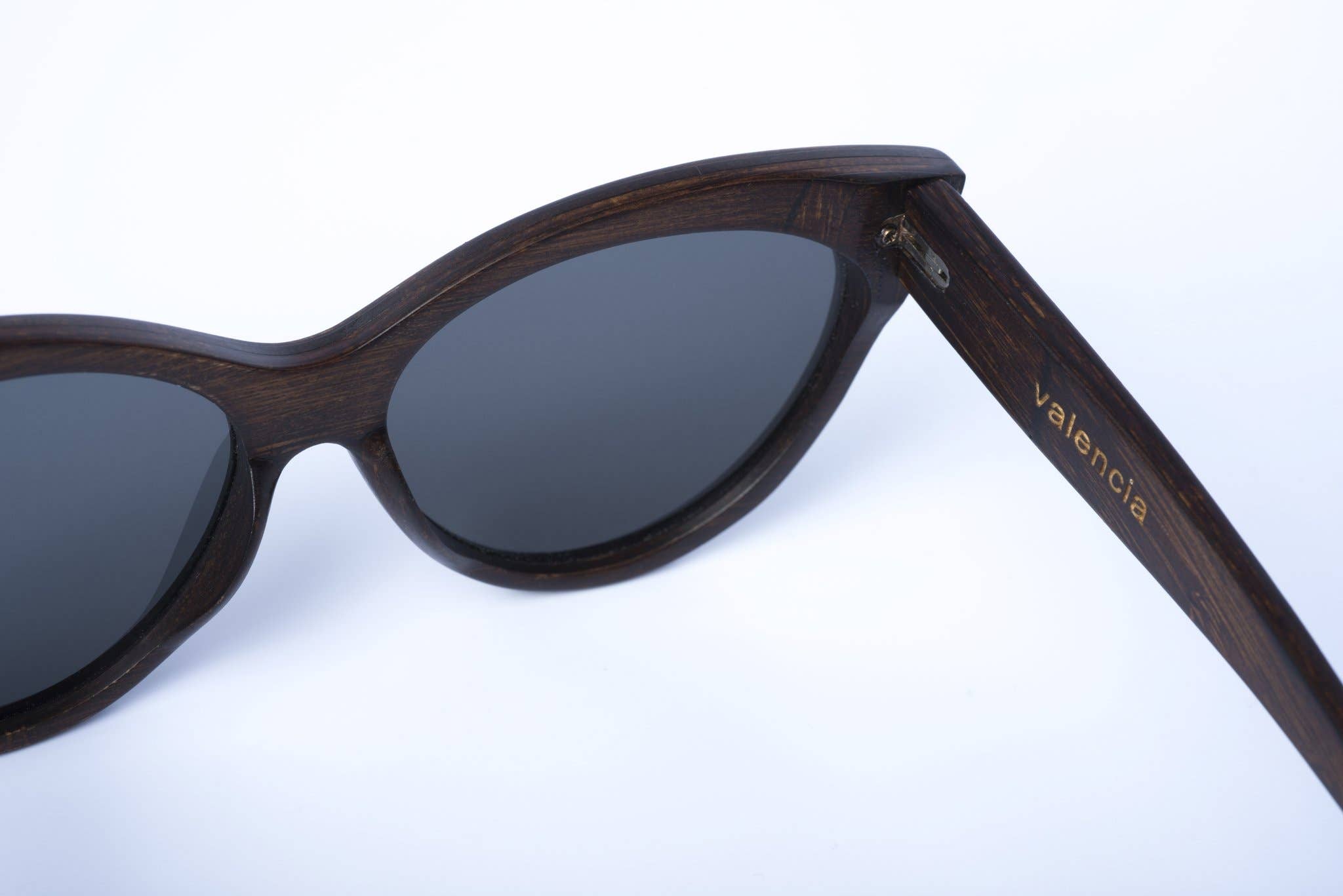WearPanda - Wholesale Sunglasses - Unisex - Valencia Bamboo Sunglasses21