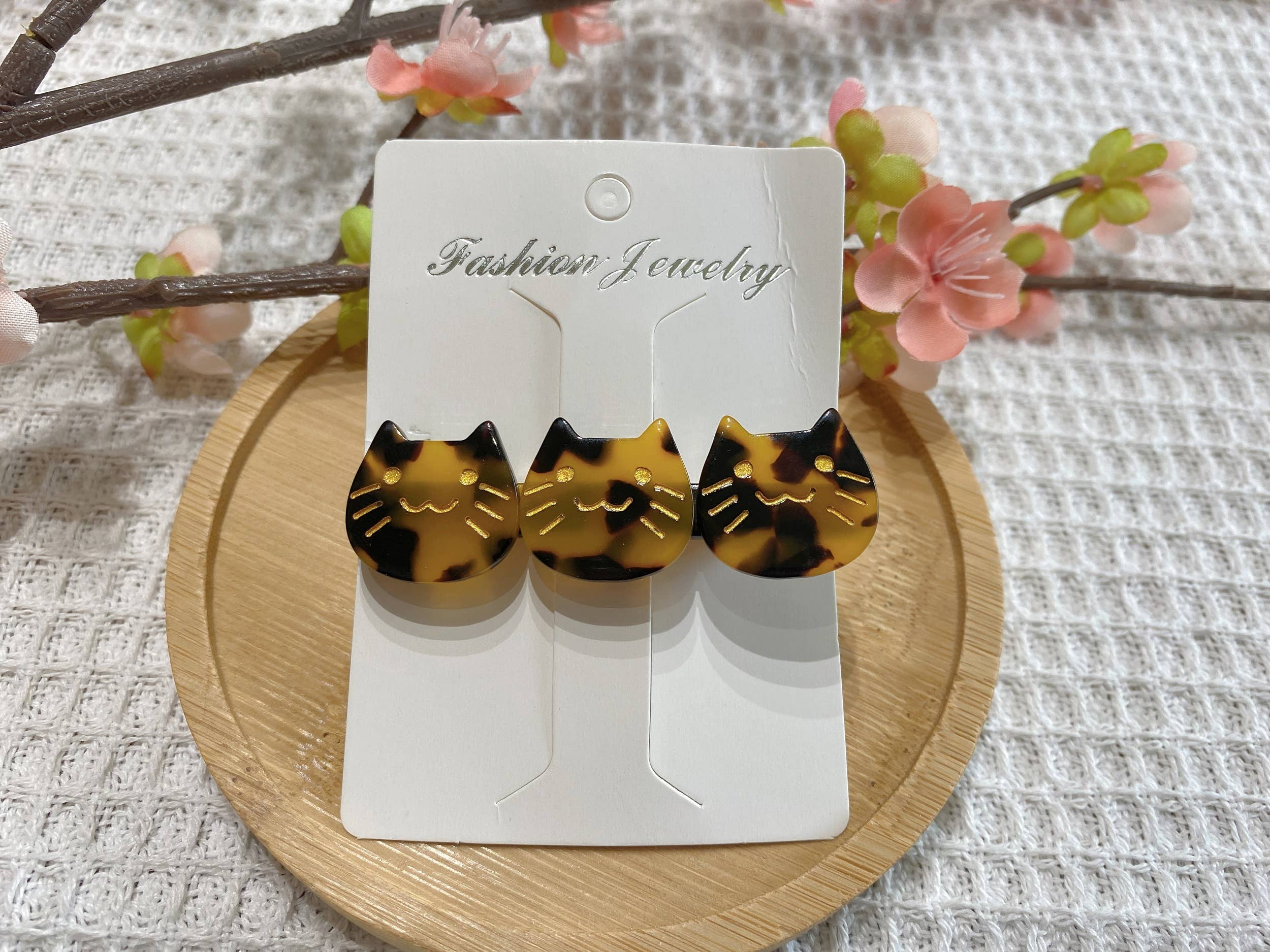 LadyJuneAccessories - Wholesale Haarclip - Dames - Schattige kat haarclip in marmerlook van resin, katvormige haarclip - cadeau3