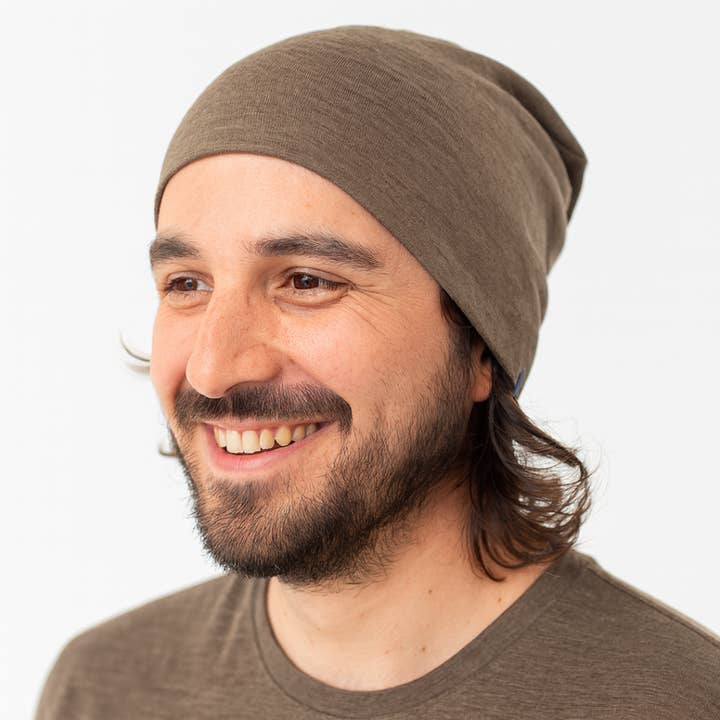 Capuche femme/homme muscade marron, laine mérinos & soie (bio/GOTS) pour la vente par Glückskind