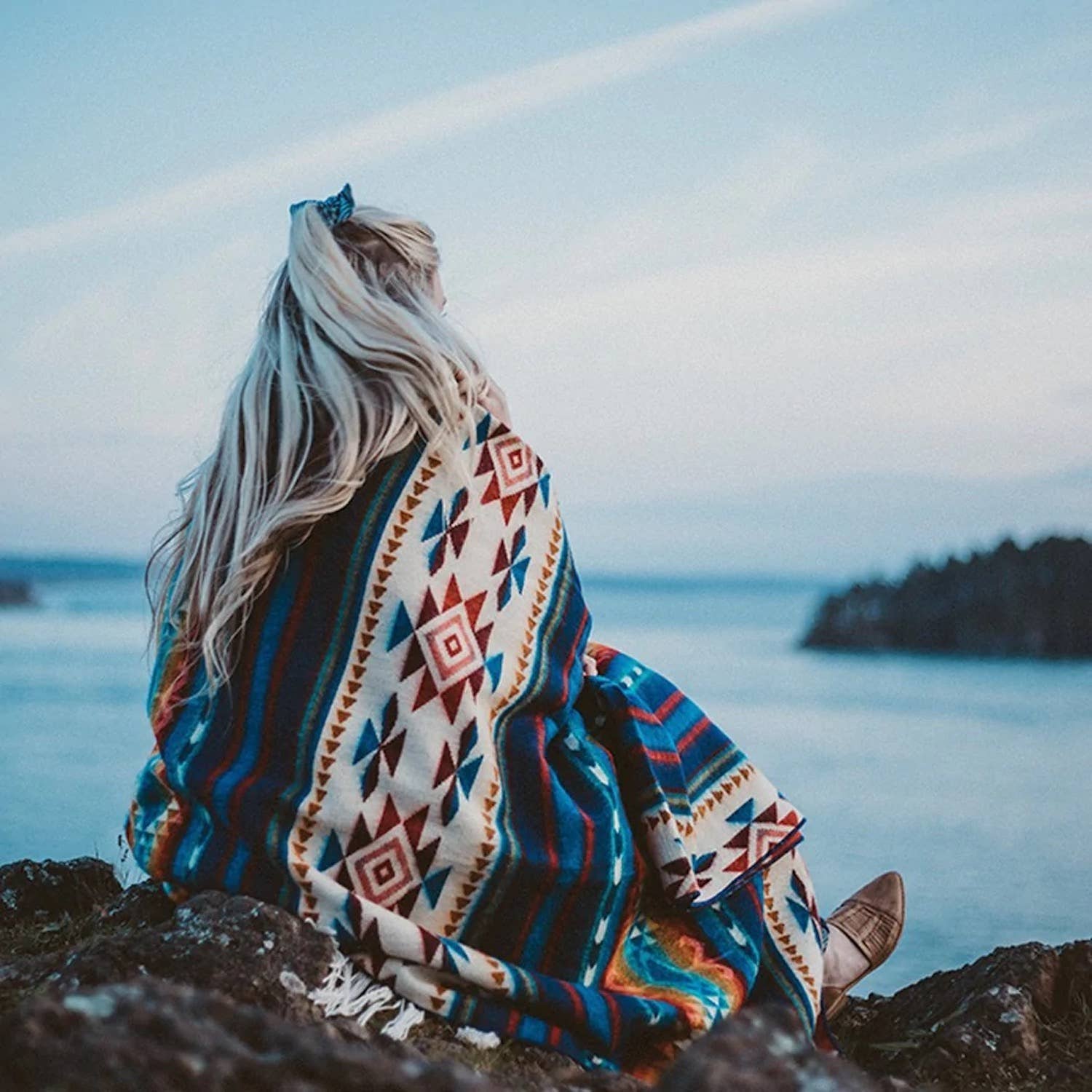 Ecuadane - Wholesale Throw Blanket - Southwestern Aztec Blanket, Native Throw for Western Home3