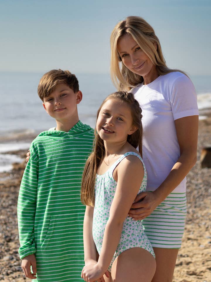 Bridie & Bert - Vente Cache-maillot – enfant - Peignoir de plage à capuche en éponge rayée pour enfants2