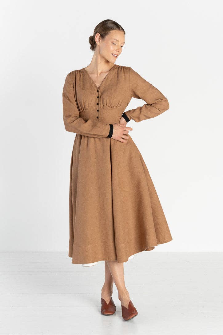 Son de Flor – Großhandel Kleid – Damen – Diane – Leinen-Midikleid mit V-Ausschnitt19