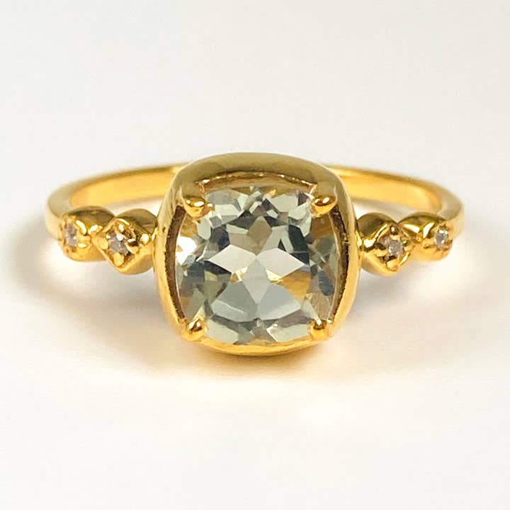 Bague Love Coussin pour la vente par Wolf People Jewelry Design