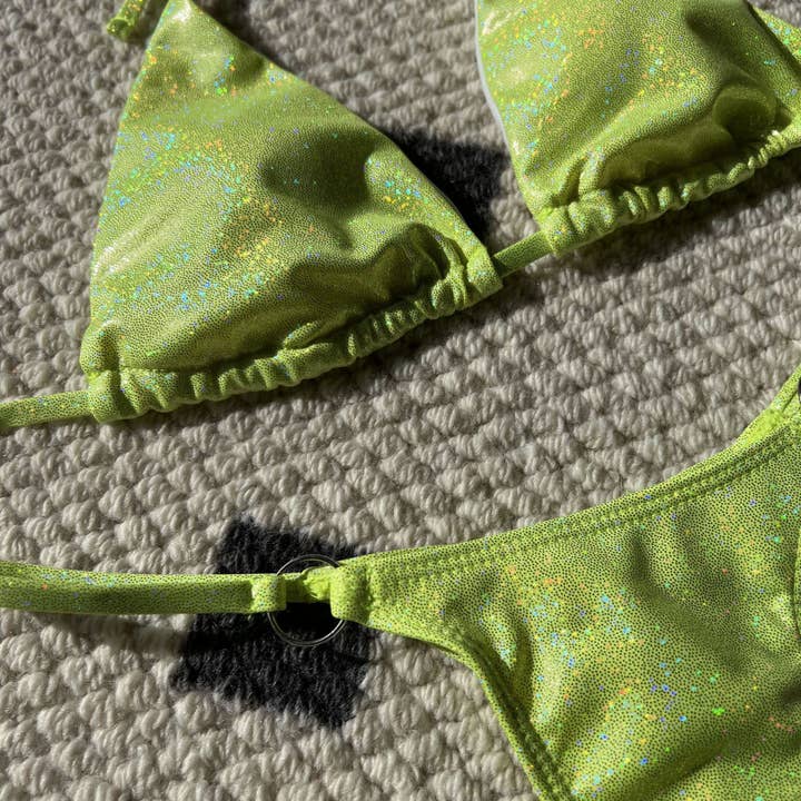 HIDDENBRAND - Wholesale Two Piece Swimsuit - Women's - Sexy Thong Split Shiny Bikini