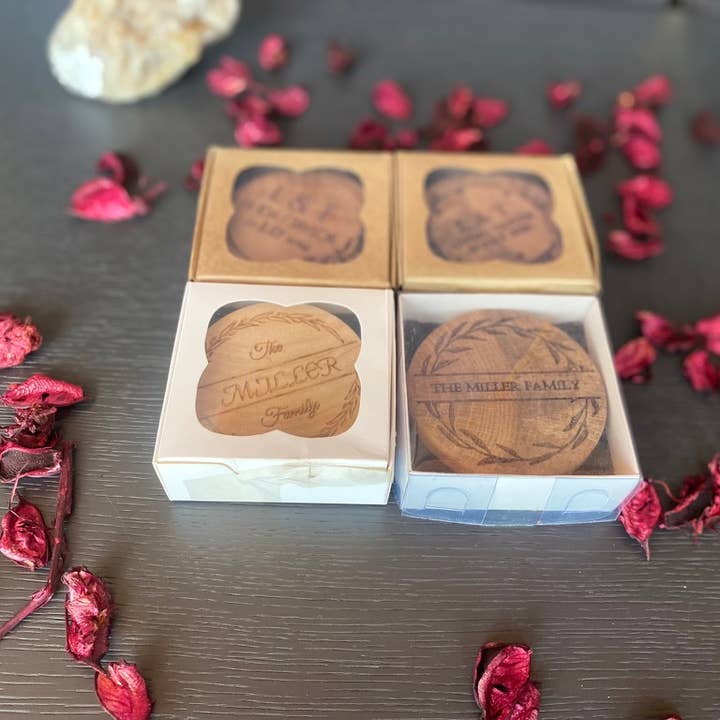 WoodCraftHaven - Vente Sous-verre - Sous-verres en bois fabriqués à la main : des cadeaux de mariage pour votre magasin10