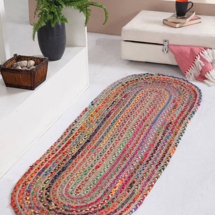 Second Nature Online – wholesale Matta – MISHRAN oval matta i jute med flätad handvävd design av återvunnet tyg4