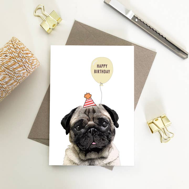 My Lovely Pets Design - Vente Cartes d'anniversaire - Cartes de joyeux anniversaire Carlin avec ballon