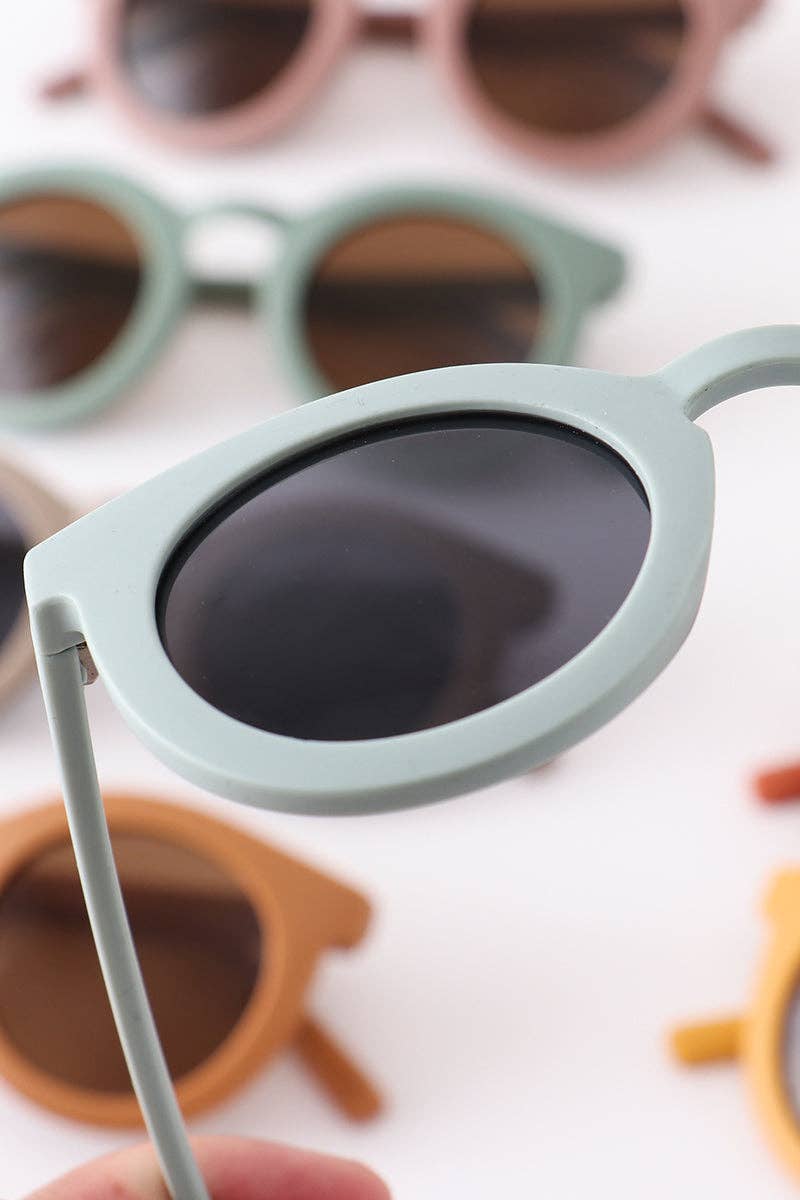 Aspen Rain Boutique - Wholesale Sunglasses - Women's - retro round sunglasses UV400 For Adult6