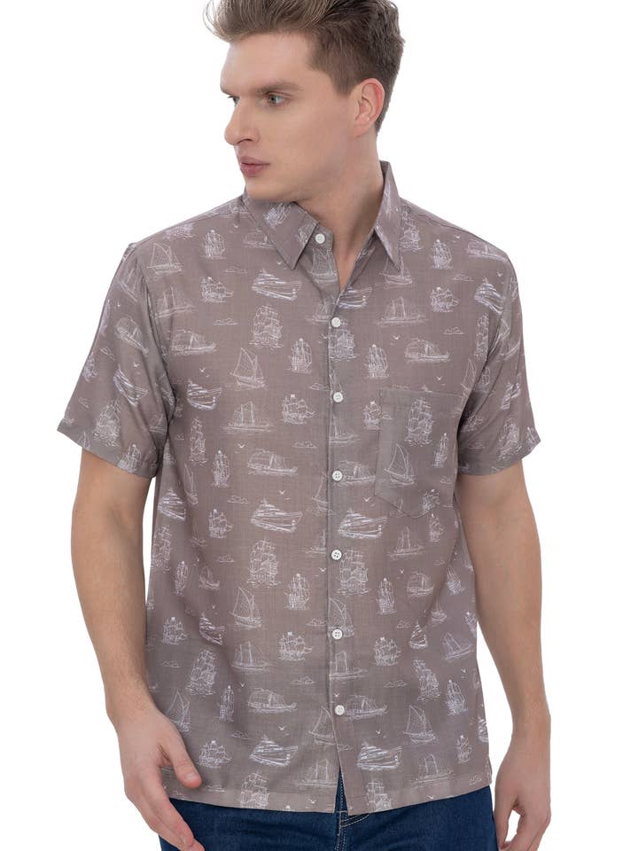 MARRON Chemises pour hommes à effet lin HAPPY BAY Brown Ships P00404 en vente sur Faire1