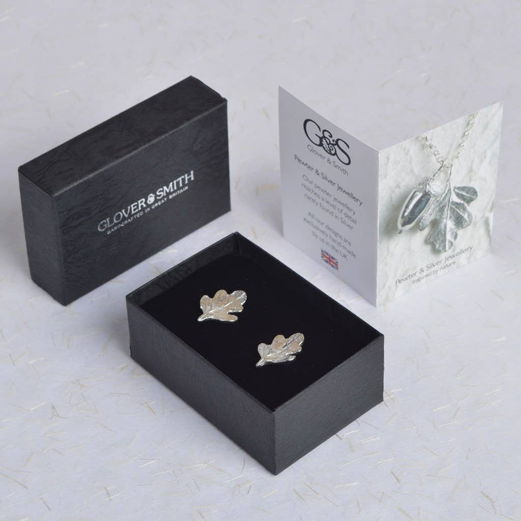 Glover & Smith - Vendita all'ingrosso Gemelli - Gemelli con foglie di quercia in peltro inglese, regalo elegante per lui4