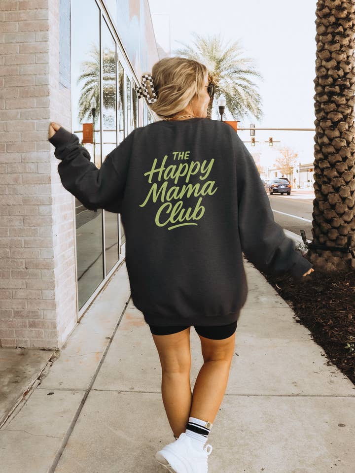The Happy Mama Club Crewneck Sweatshirt for engroshandel hos LOLA MAGNOLIA