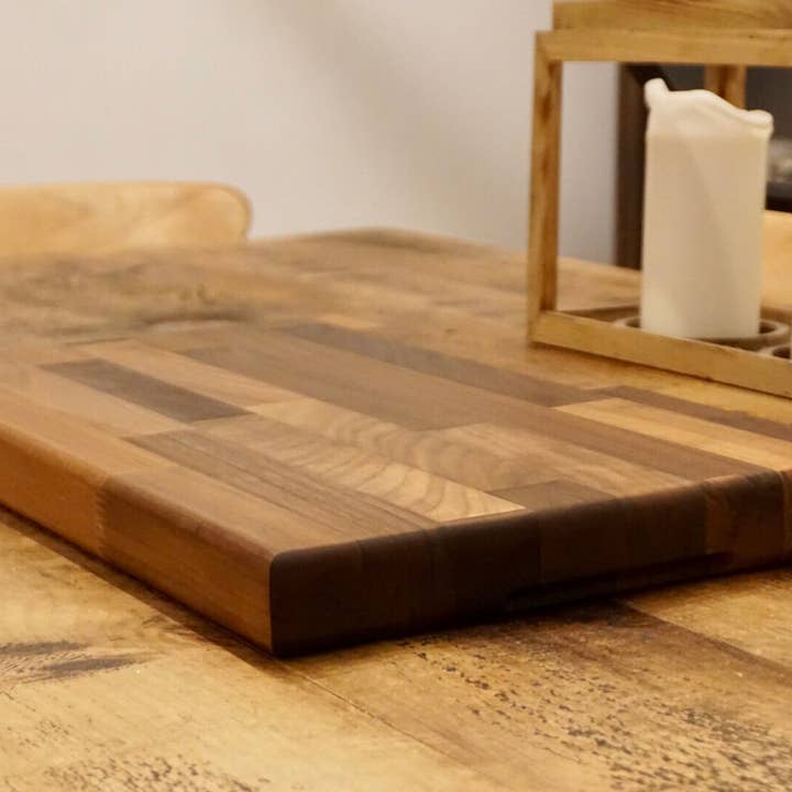 Melbourne Maker – wholesale Cutting board – Thick English Made Walnut Cutting Board Block Large6