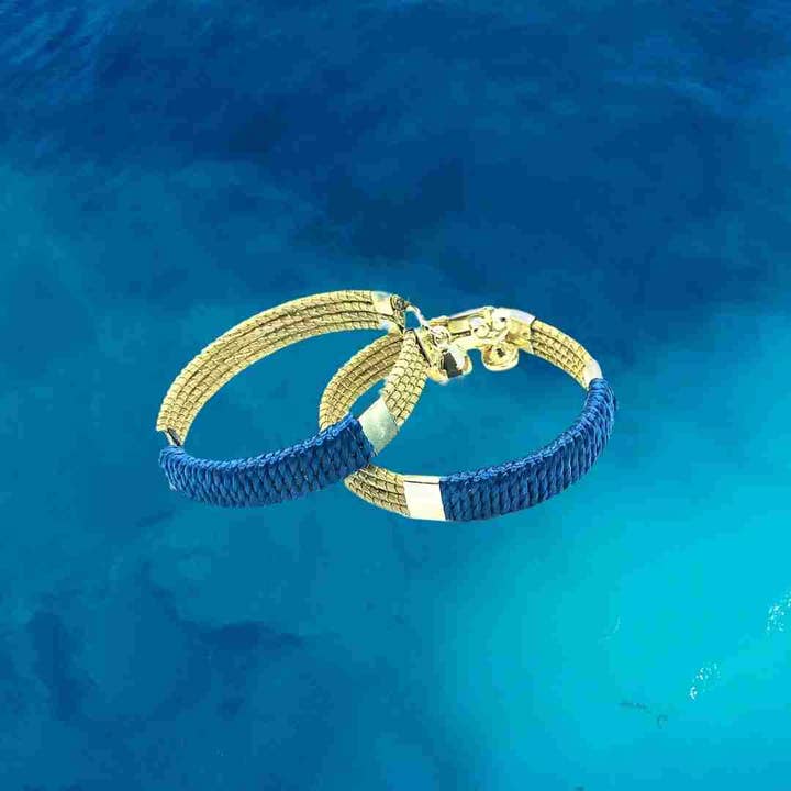 De gekleurde oorringen voor wholesale door Ora