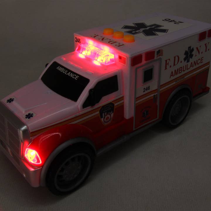 Daron Worldwide Trading - Wholesale Toy Car/Truck - Kids - NY554772 FDNY Ambulance w/lights & sound by Daron Toys2