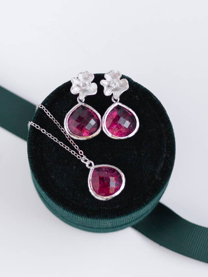 Evelyn Cracked Glass Earrings and Necklace for wholesale by Rachelyn Jewelry