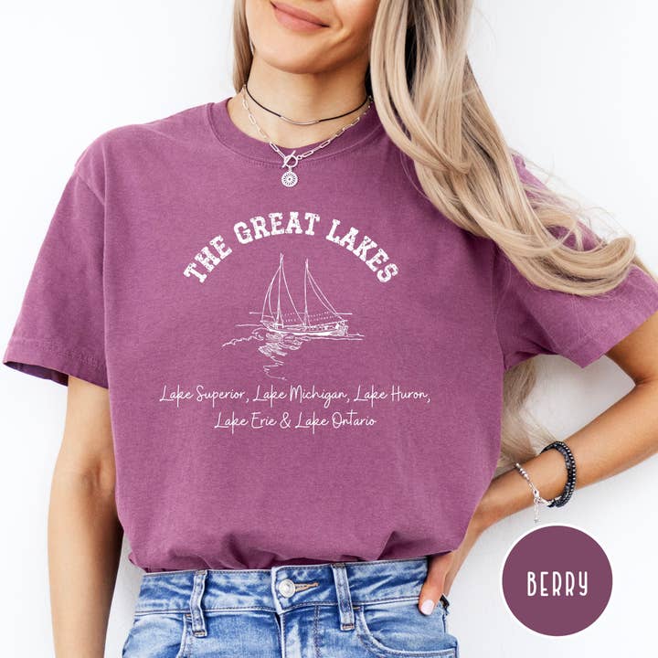 T-shirt style grunge des Grands Lacs Comfort Colors® pour la vente par CindyL Boutique