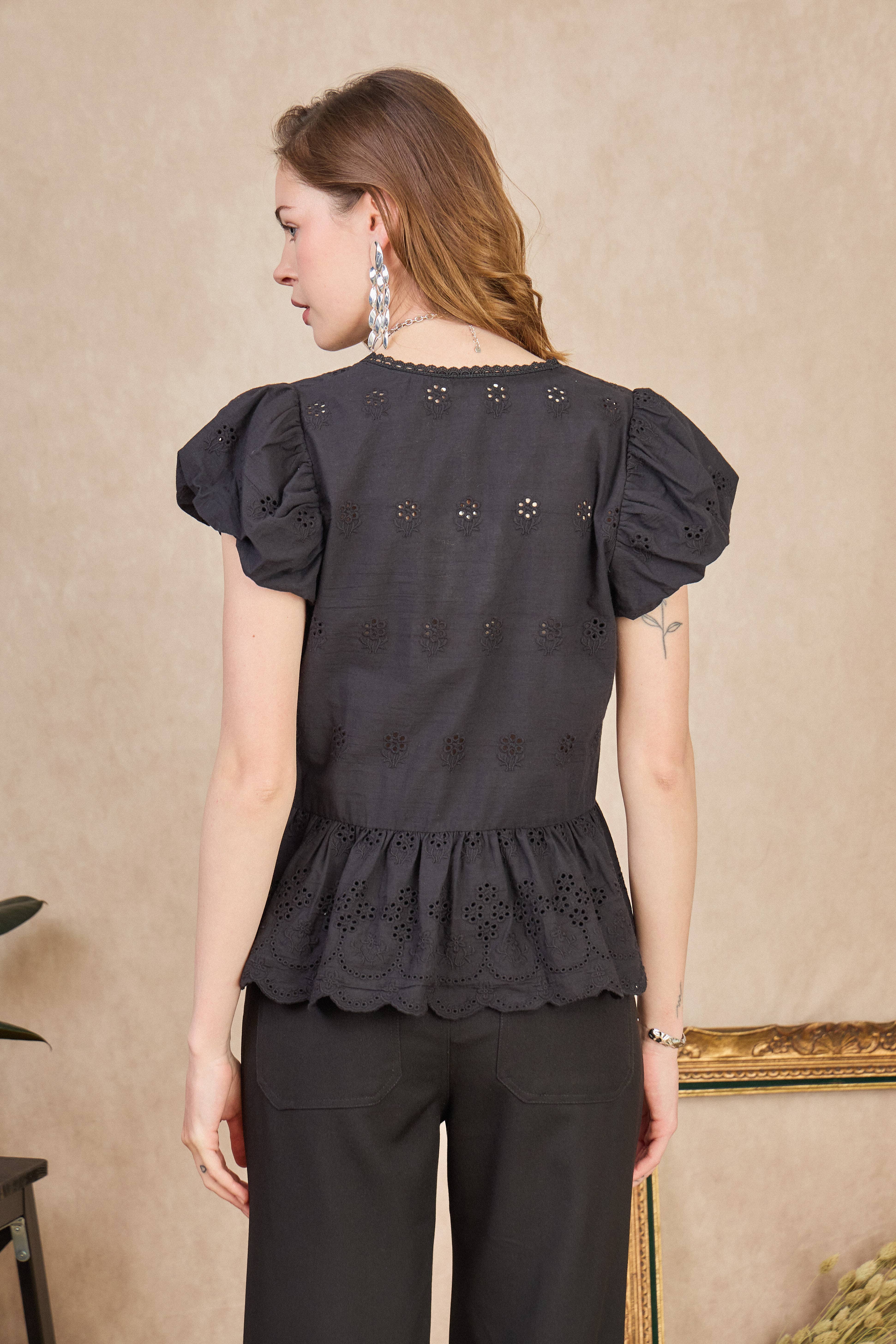 LULUMARY - Wholesale Button Down Shirt - Women's - Embroidered shirt CH36419
