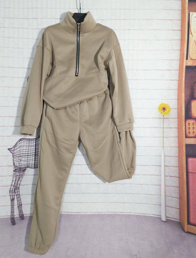 safistyle – Großhandel Loungewear-Set – Damen – Gekürztes Reißverschluss-Jackenset und Jogger11