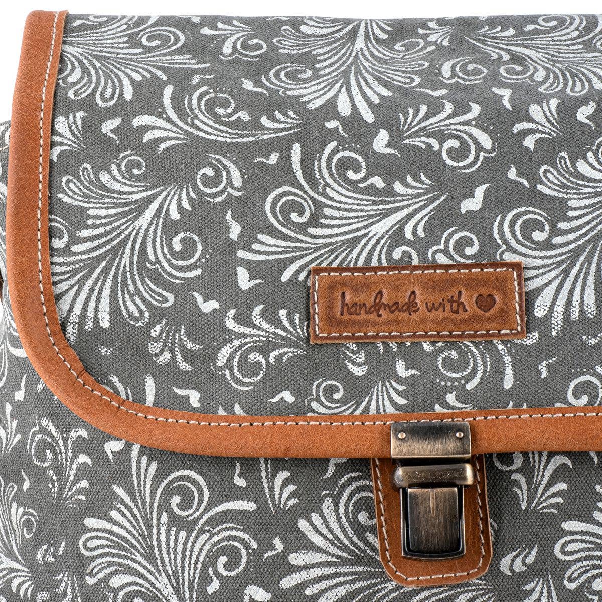 Sixtease Bags USA - Wholesale Shoulder Bag - Women's - Arcane Shoulder Bag - Unisex5