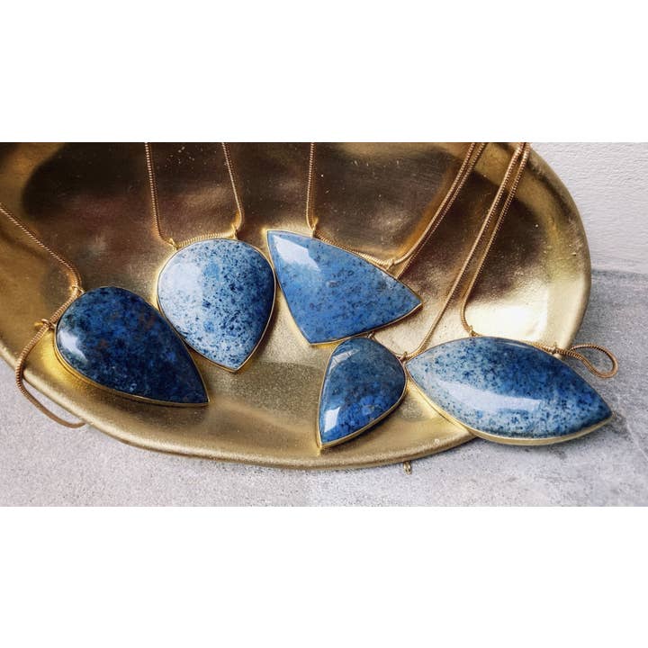 Dumortierite vedhæng for engroshandel hos Bonisita