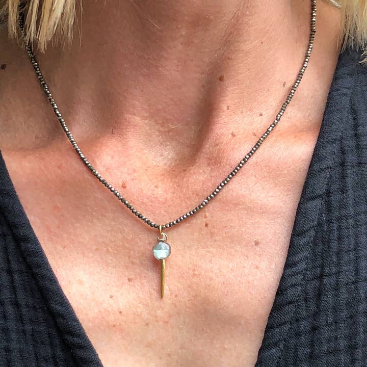 Collier Light The Way pour la vente par light+grace design