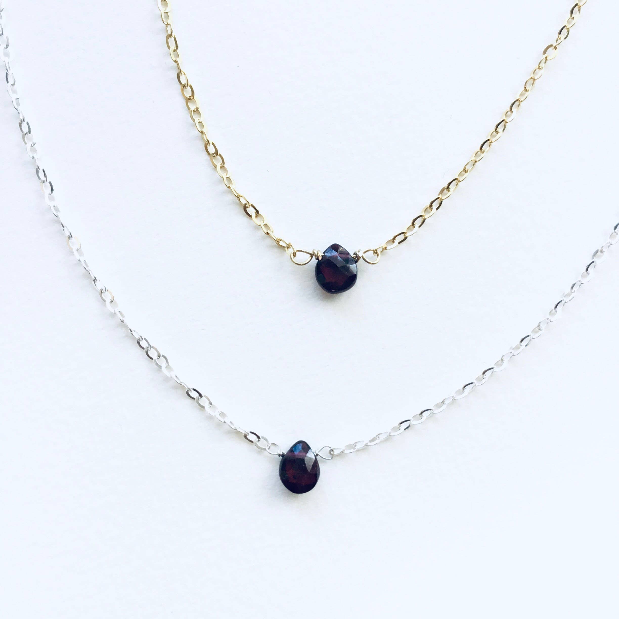 Aspasia Jewellery - Vendita all'ingrosso Collana con ciondolo/pendaglio - Collana con crisotilo in granato, choker con pietra di nascita1