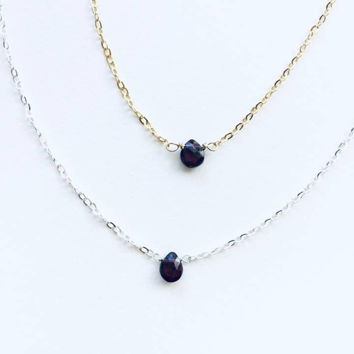 Aspasia Jewellery - Vendita all'ingrosso Collana con ciondolo/pendaglio - Collana con crisotilo in granato, choker con pietra di nascita1