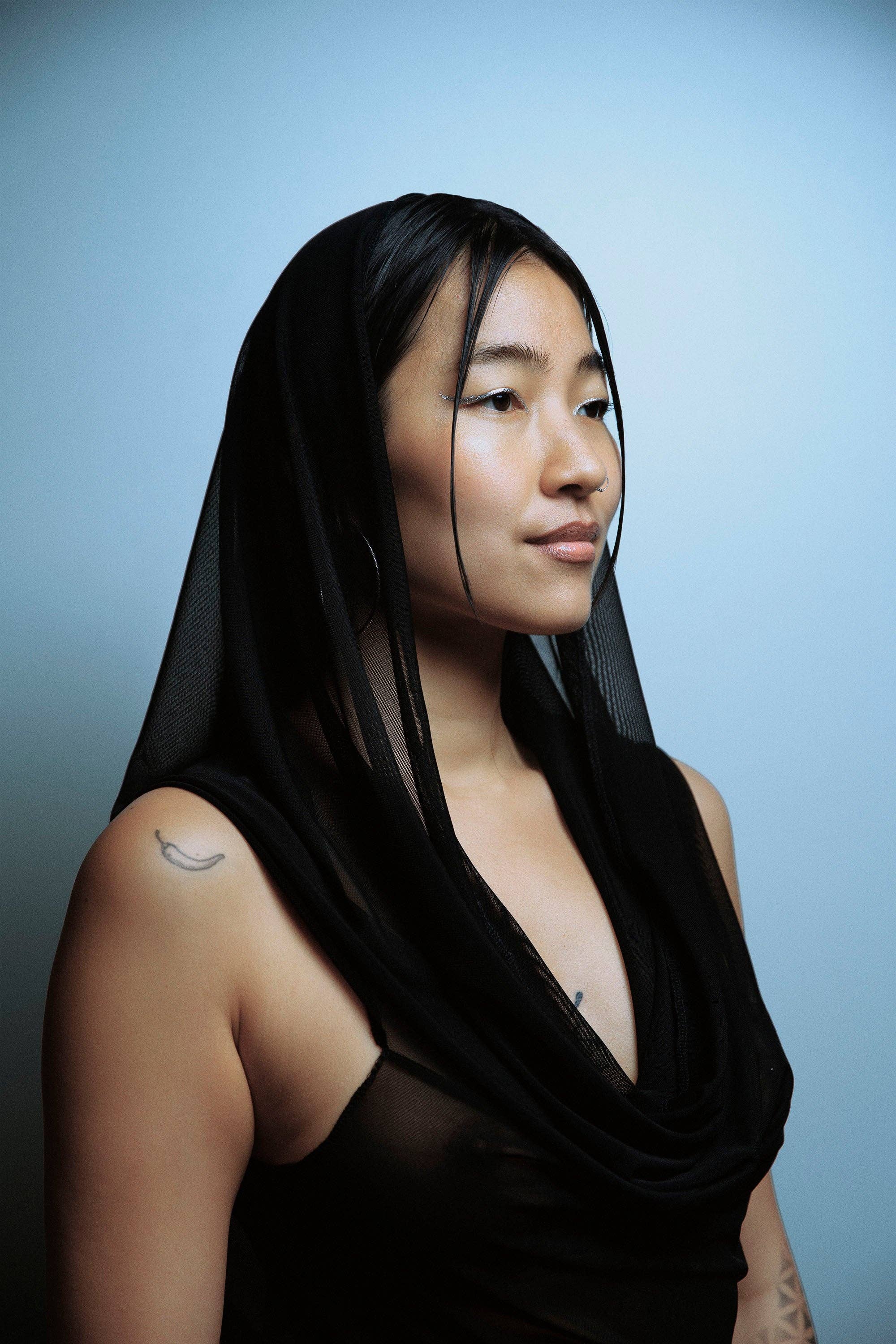 BITE Studio - Venta al por mayor Vestido - Mujer - Vestido Eclipse de malla con capucha transparente2