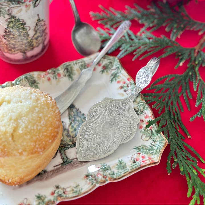 Arte Italica & Crown Linen Designs - Wholesale Serving Utensil - Vintage Mini Cake Server3