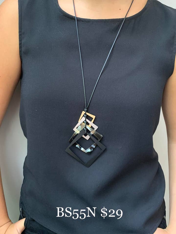 Avril Collier für den Großhandel von Escape from Paris