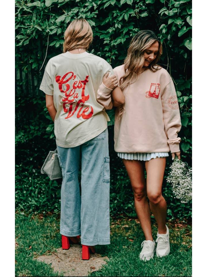 Southern Bliss Co. - Wholesale Graphic Sweatshirt - Women's - C'est La Vie Sweatshirt