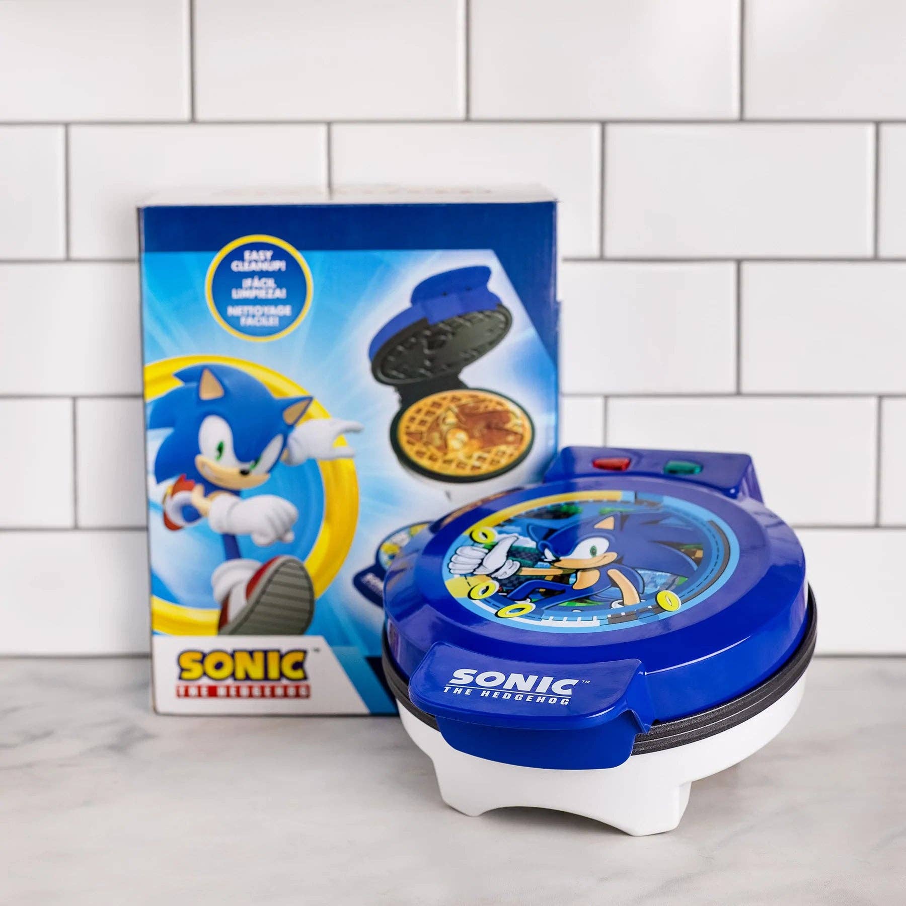 Uncanny Brands - Wholesale Kitchen Appliance - Uncanny Brands Sonic the Hedgehog Waffle Maker4