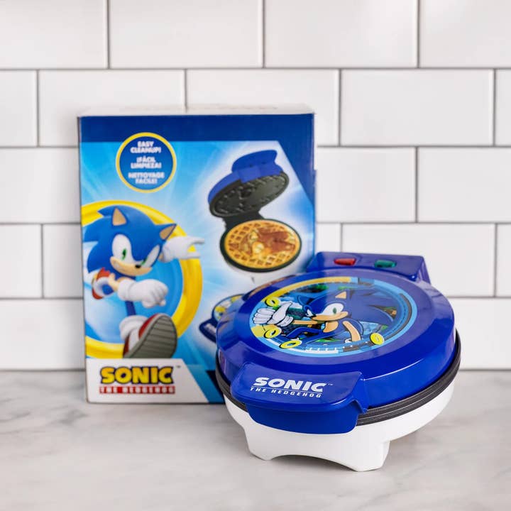 Uncanny Brands - Wholesale Kitchen Appliance - Uncanny Brands Sonic the Hedgehog Waffle Maker4