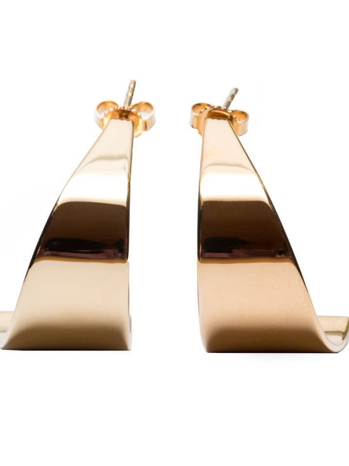 Orecchini Swoop per la vendita all'ingrosso da parte di Chalk Jewellery