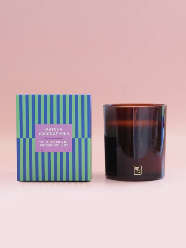 Essenziali: Candela Matcha + Latte di Cocco | 12 oz. per la vendita all'ingrosso da parte di BOTANICA