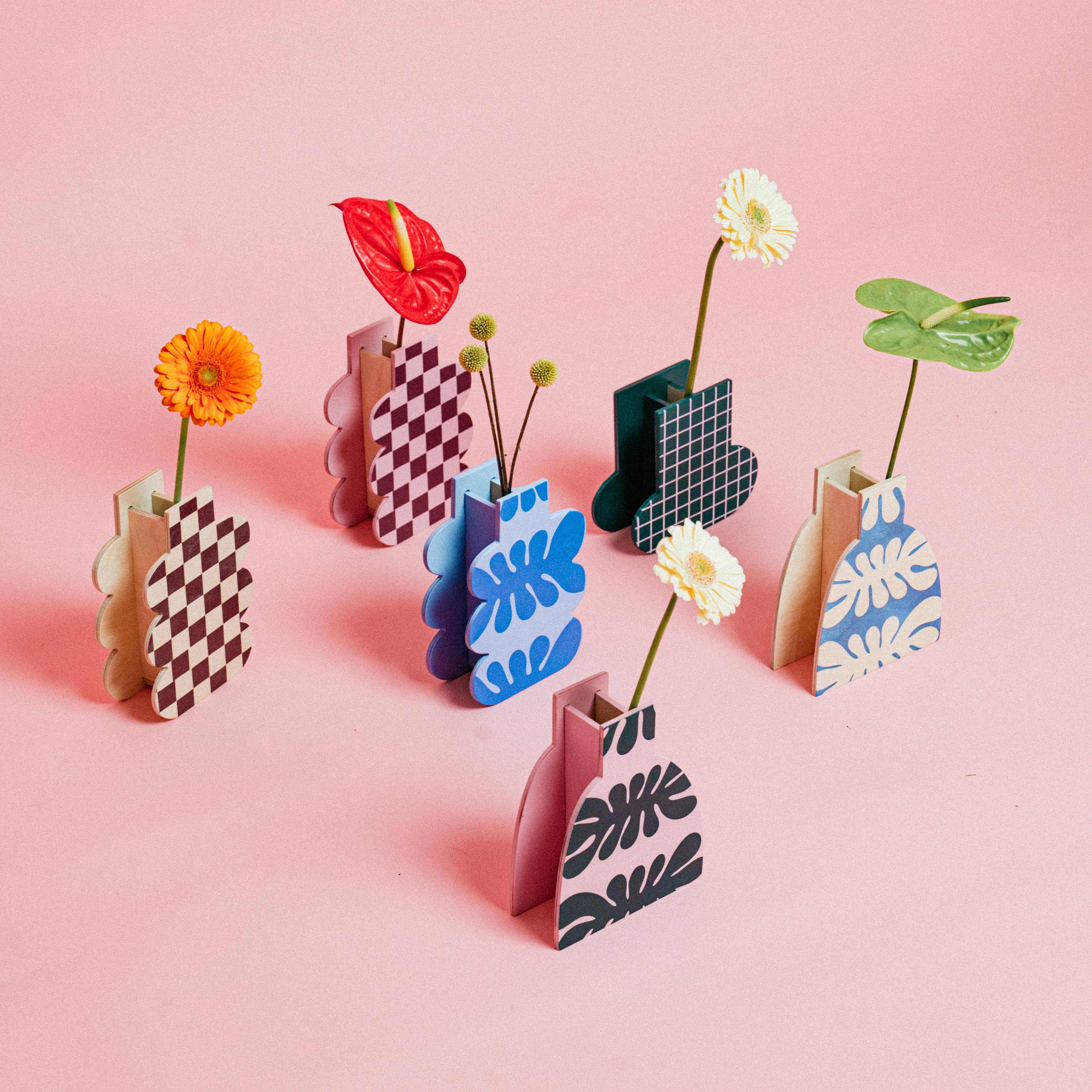 milin - Wholesale Vase - Wooden vase, eclectic decor, fun vase for flowers CHECK MATE6