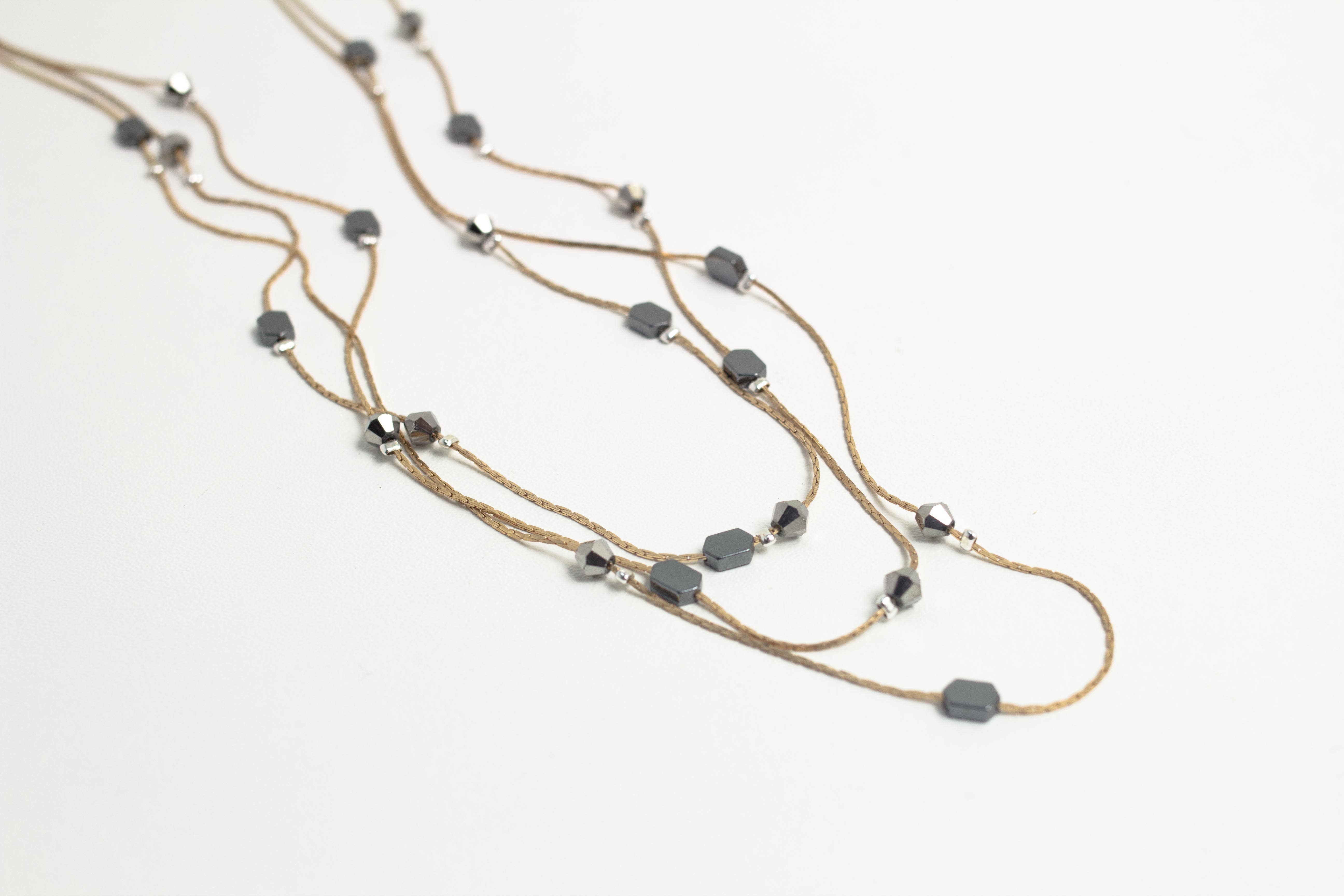 Accessoires by KHB - Vendita all'ingrosso Collane di perline/perle - Catena corta1