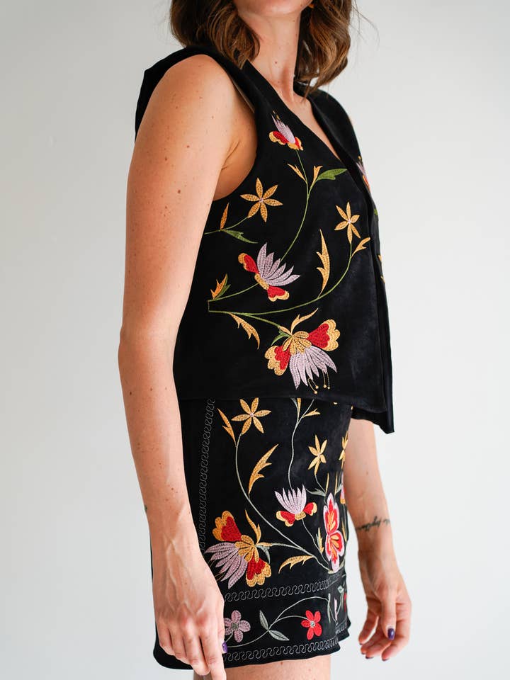 Embroidered vest for wholesale by Haveone